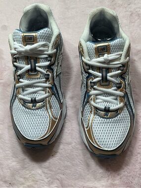New Balance White Sneakers with Gold and Blue Accents 153
